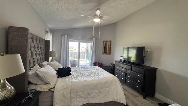 Residence photo 26