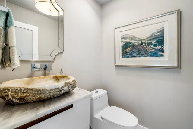 Residence photo 24