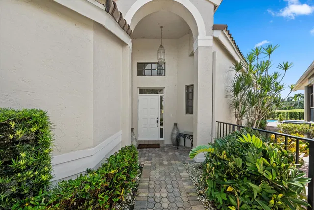 Residence photo 2