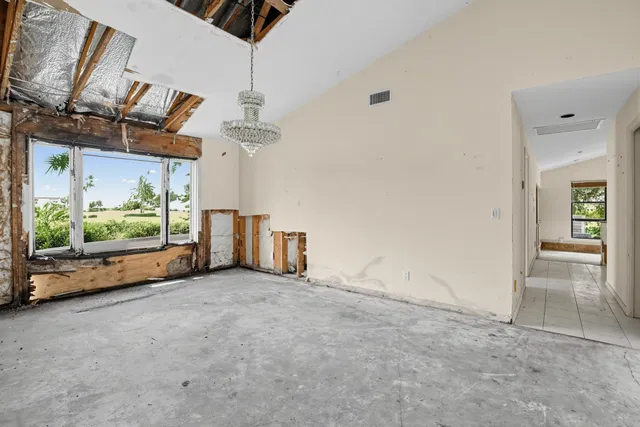  Residence photo 10