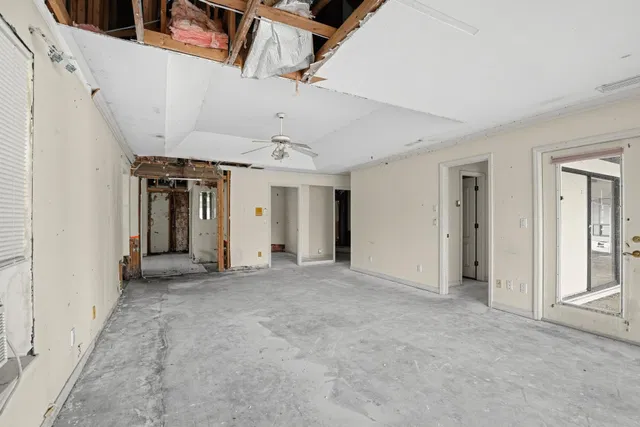  Residence photo 24