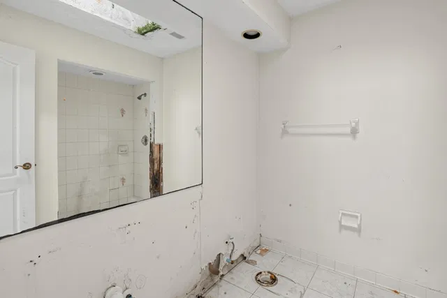  Residence photo 32