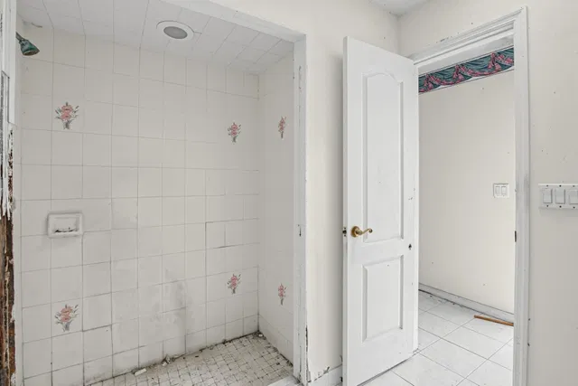  Residence photo 33