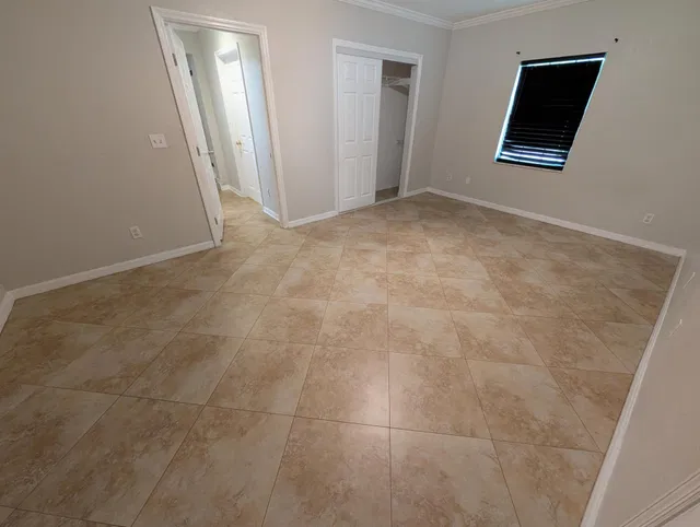 Residence photo 9