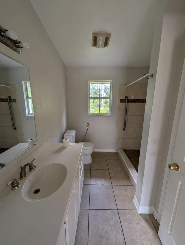 Residence photo 12