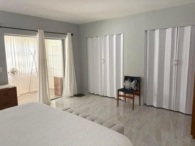 Unit 206 photo 9