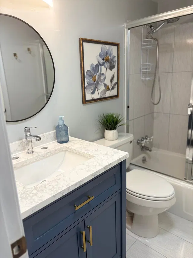 Unit 206 photo 11