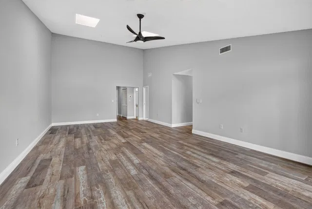  Residence photo 19