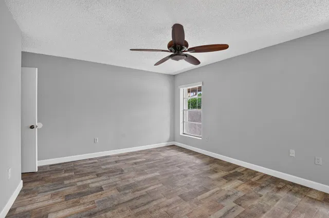  Residence photo 31