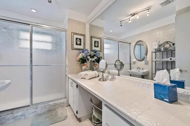 SoSo West Palm Beach Residence photo 25