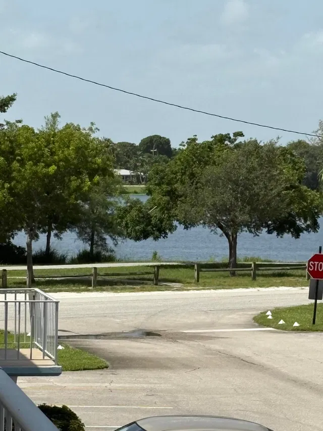 Unit 202 photo 14