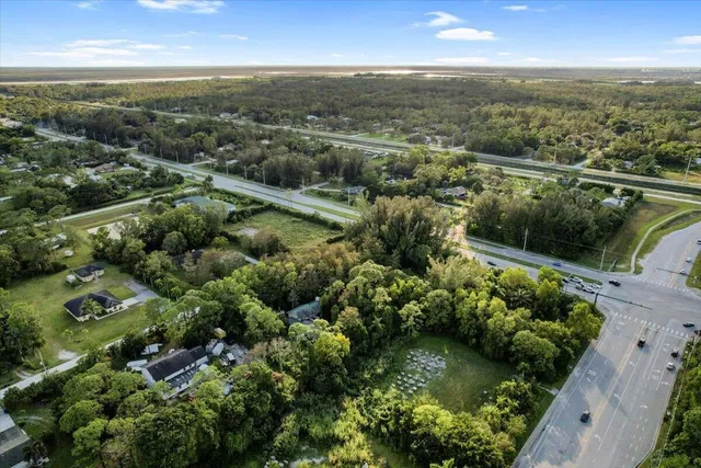  Residence photo 15