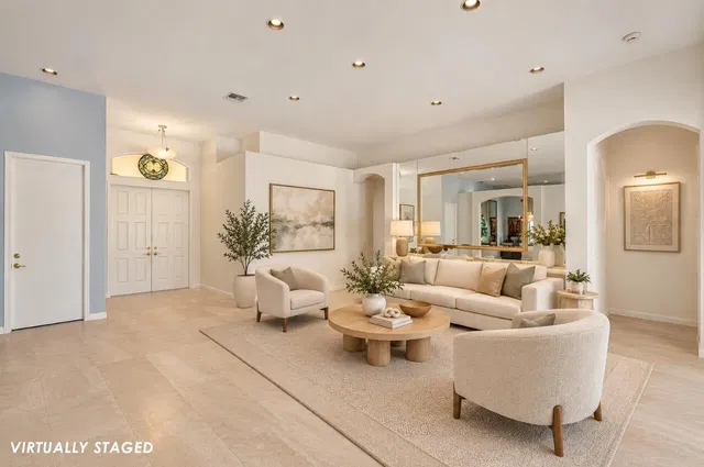  Residence photo 5