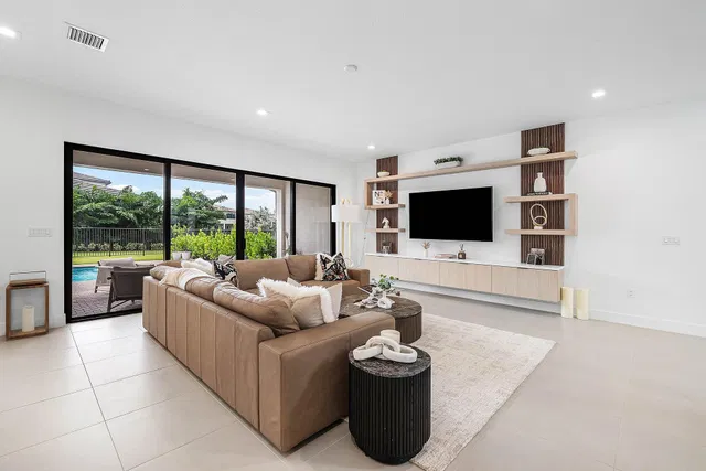 Residence photo 6