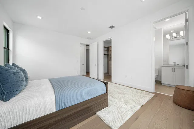 Residence photo 30