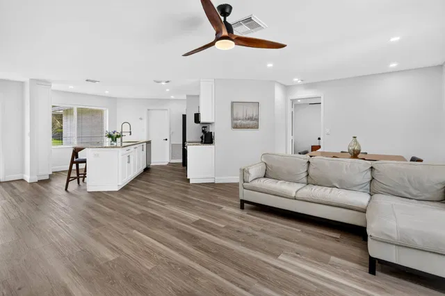  Residence photo 10