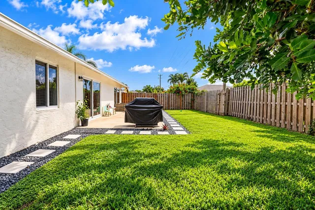  Residence photo 35
