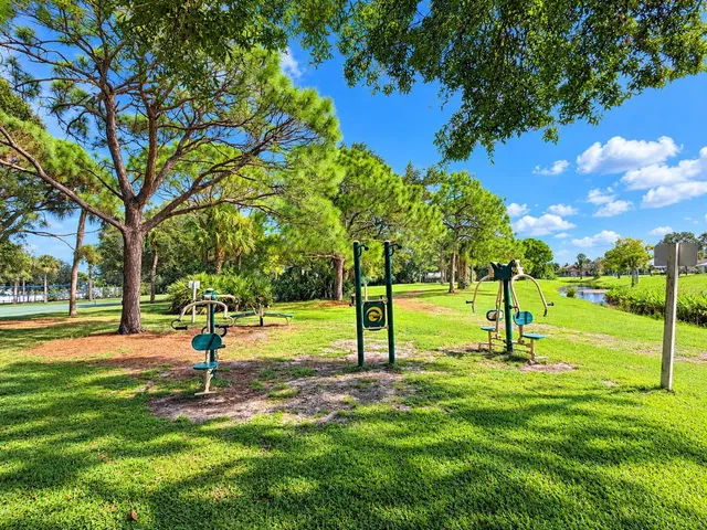  Residence photo 43