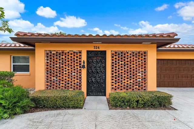 Palm Beach Shores Residence photo 4