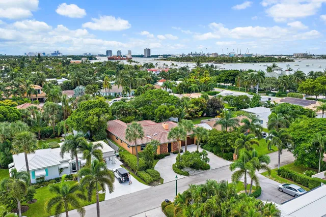 Palm Beach Shores Residence photo 36