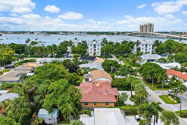 Palm Beach Shores Residence photo 38