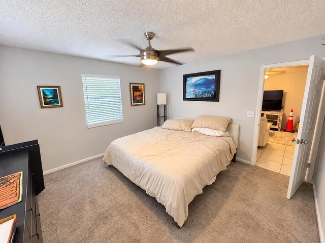 Residence photo 4