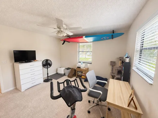 Residence photo 5