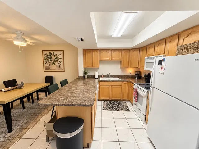 Residence photo 6