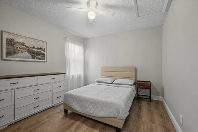 Residence photo 22