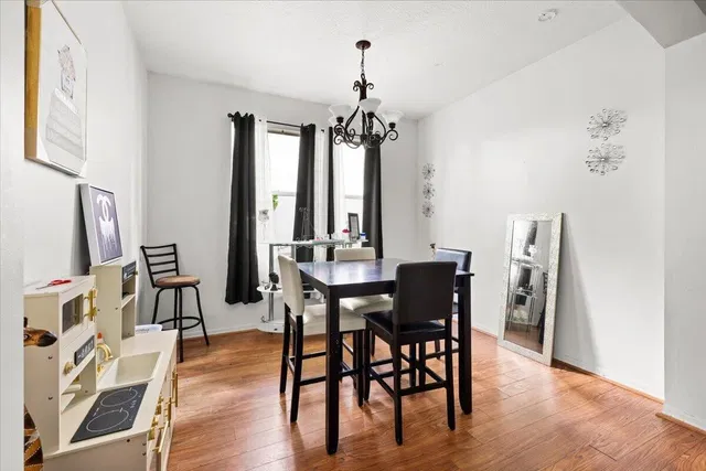 Residence photo 6