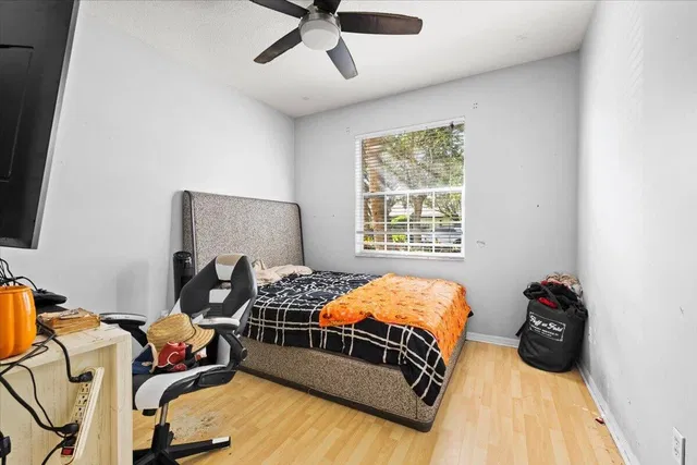 Residence photo 12