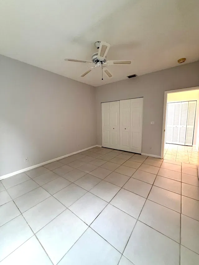 Residence photo 12
