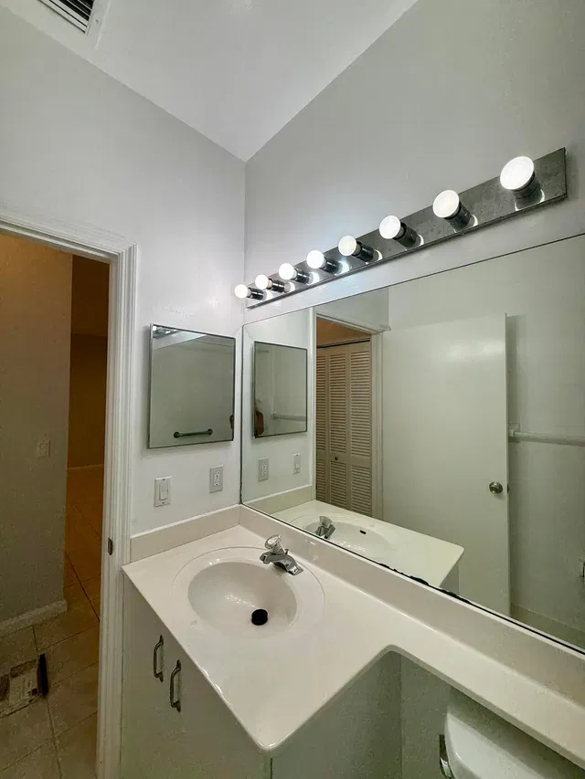 Residence photo 15
