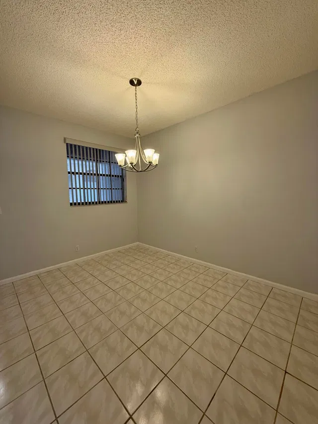 Residence photo 24