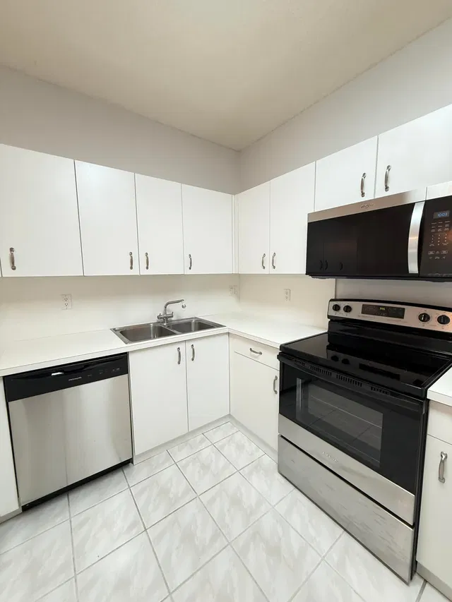 Residence photo 27