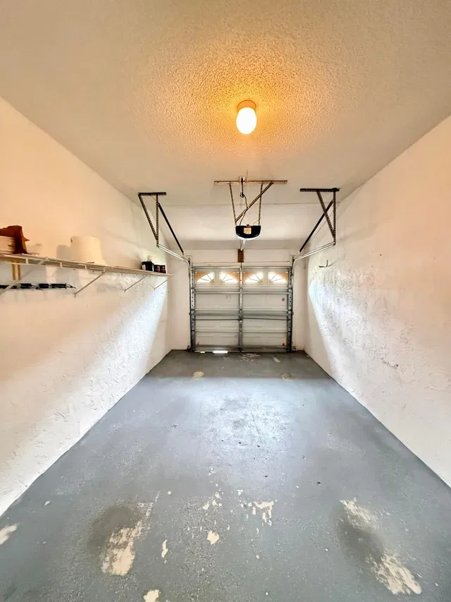Residence photo 30