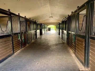 Saddle Trail Park Residence photo 2