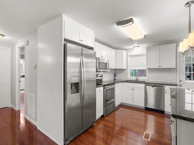 Residence photo 8