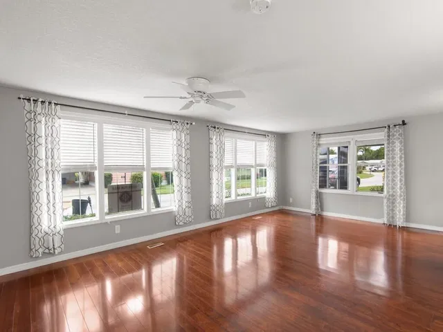 Residence photo 14