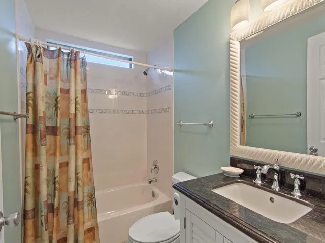 Residence photo 22