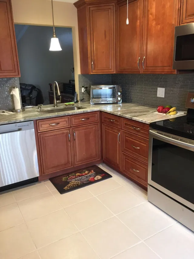 Unit 402 photo 4