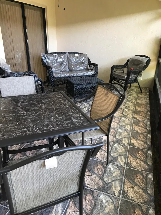 Unit 402 photo 11