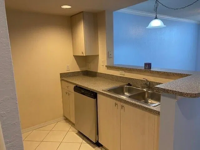 Flagler Pointe Unit 432 photo 4
