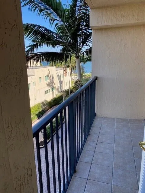 Flagler Pointe Unit 432 photo 5