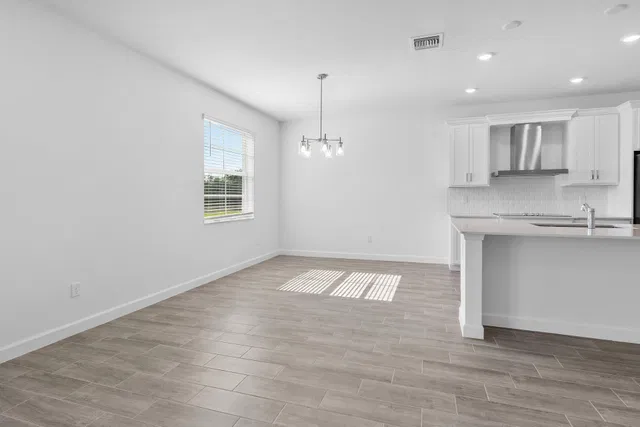 Residence photo 17