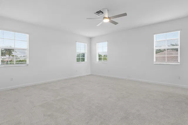Residence photo 27