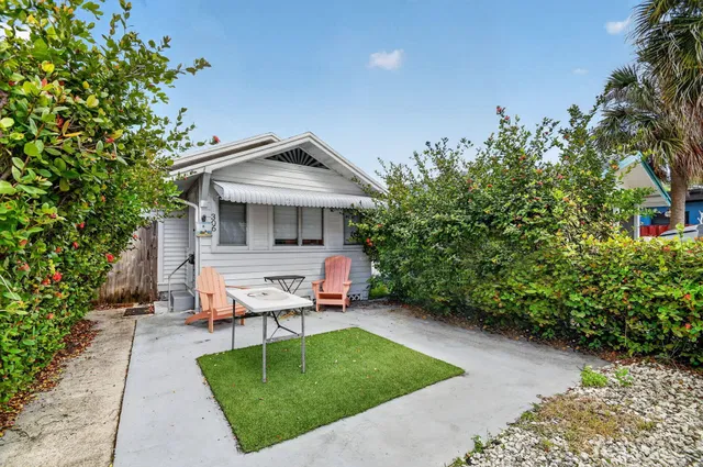 Residence photo 5