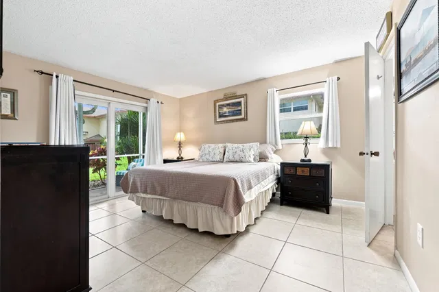 Unit 206 photo 13