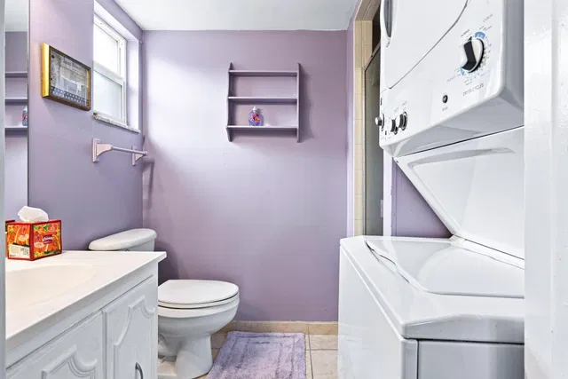 Unit 206 photo 15
