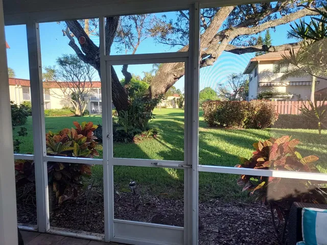 Unit 206 photo 20